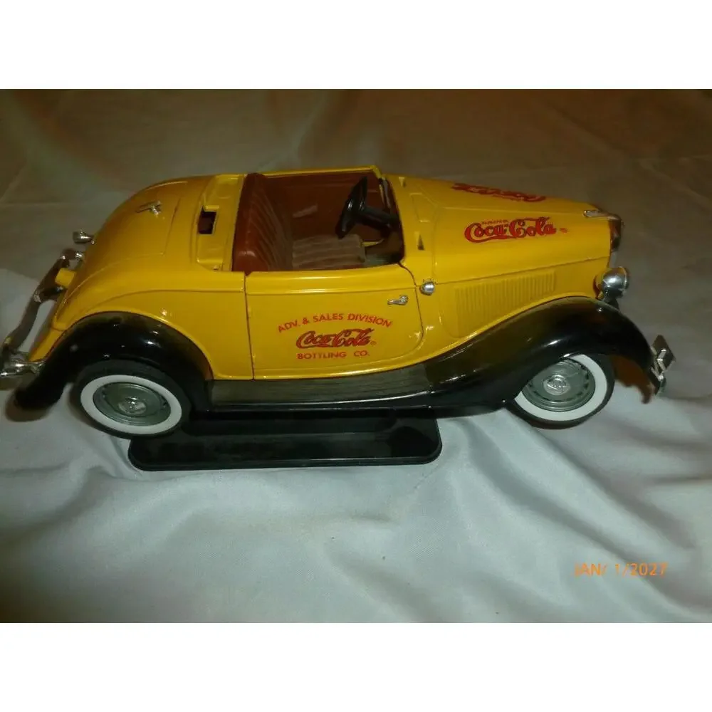 Coca-Cola Diecast‎ Ford V8 Made By Solido Vintage Loose Car Coupe Roadster
